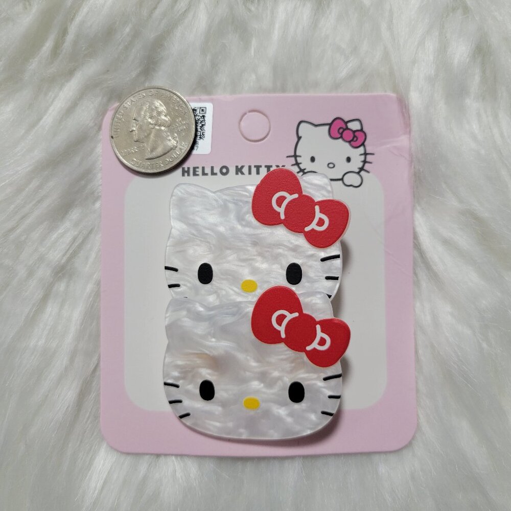 Hello Kitty Hair Clips - Picture 3 of 4